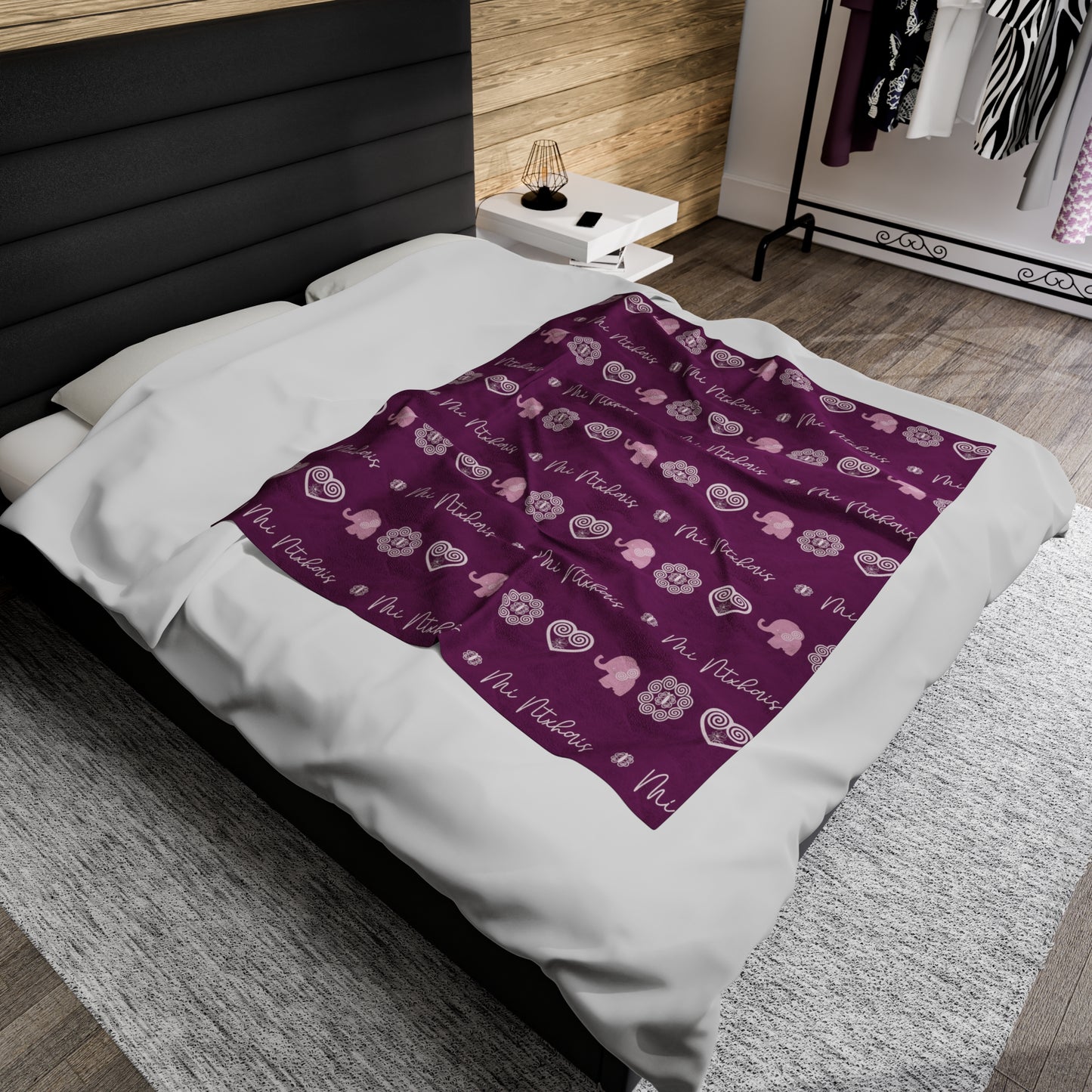 Berry Hmong - Mi Ntxhais (Girl) Velveteen Plush Blanket